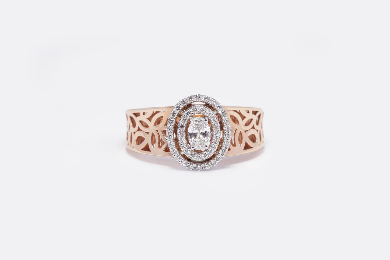Handcrafted oval diamond with two halos and designed band - 2